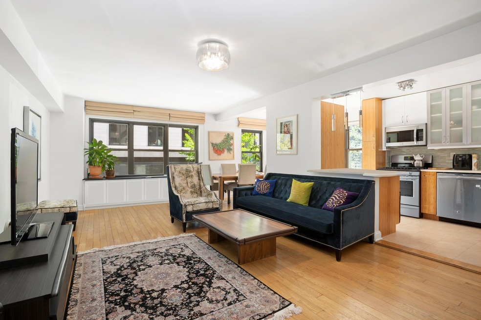 140 E 56th St unit 2F, New York, NY 10022 - photo 1