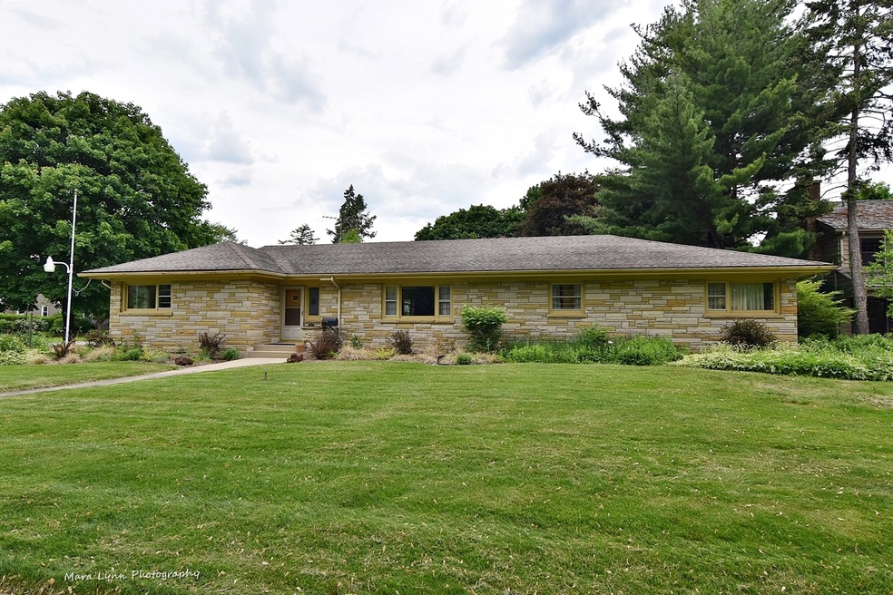Solid Indiana Bedford Sandstone Exterior = low mai