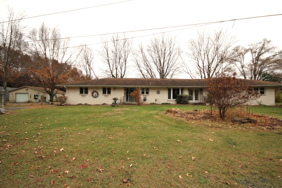 1550 E Y Ave, Vicksburg, MI 49097 - photo 1