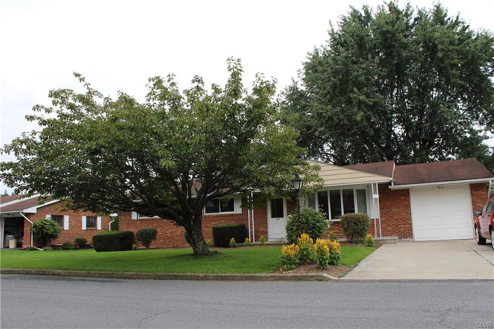 7516 Woodbine Rd, Macungie, PA 18062 - photo 1