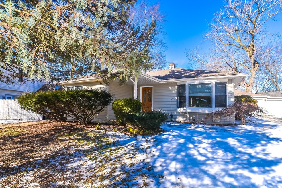 2415 Jay Ln, Rolling Meadows, IL 60008 - photo 1