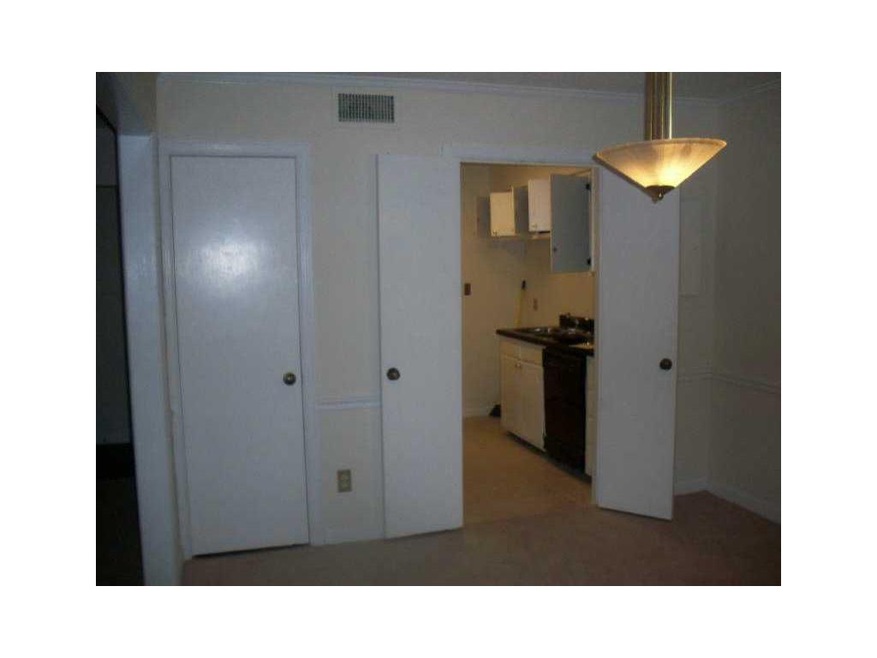 Exterior Front. Move in ready condo. Easy first fl