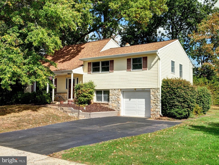 1229 Columbia Ave, Lansdale, PA 19446 - photo 1