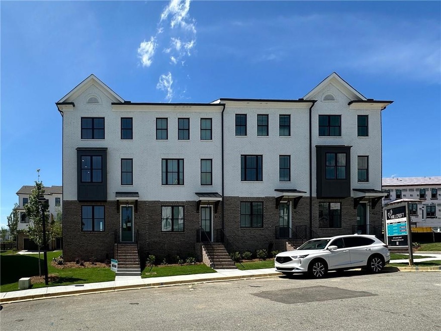 1114 Larkin Dr, Buford, GA 30518 - photo 1