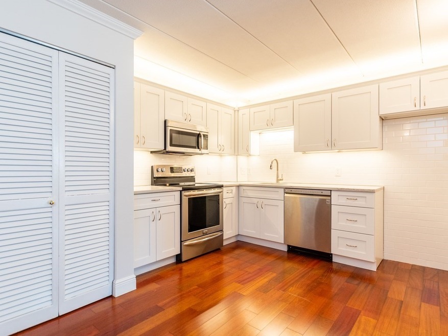 28 Lee St unit 6, Cambridge, MA 02139 - photo 1