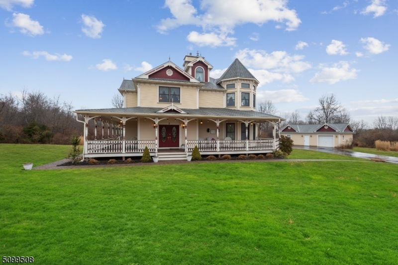 2 Terhune Ct, Franklin Park, NJ 08823 - photo 1