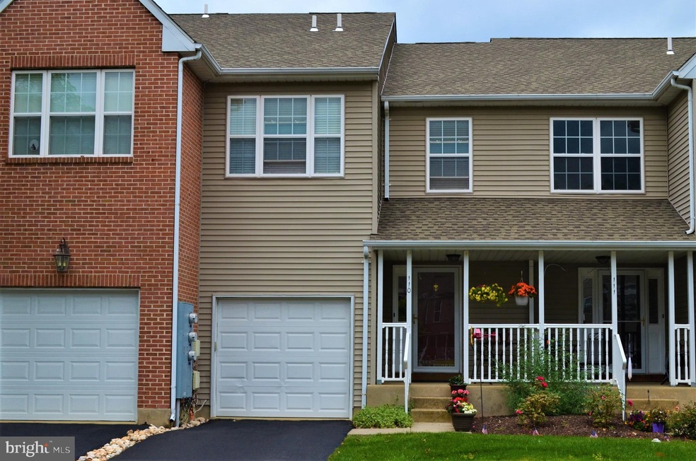 110 Blackfriars Cir unit 77, Doylestown, PA 18901 - photo 1