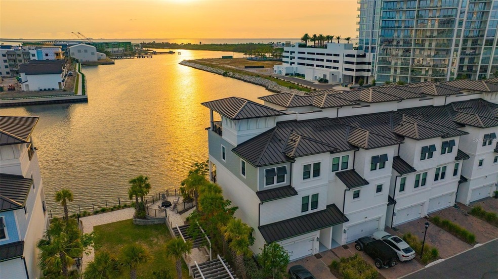 5351 Bridge St unit 32, Tampa, FL 33611 - photo 1