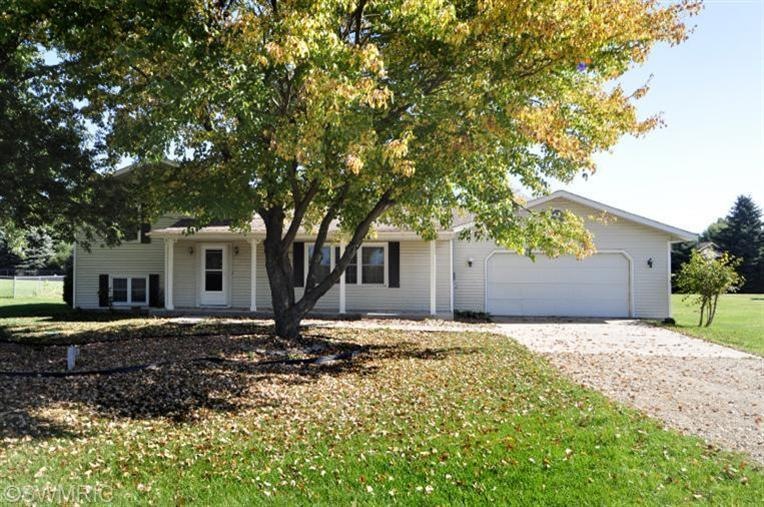 8865 Angling Rd, Portage, MI 49024 - photo 1