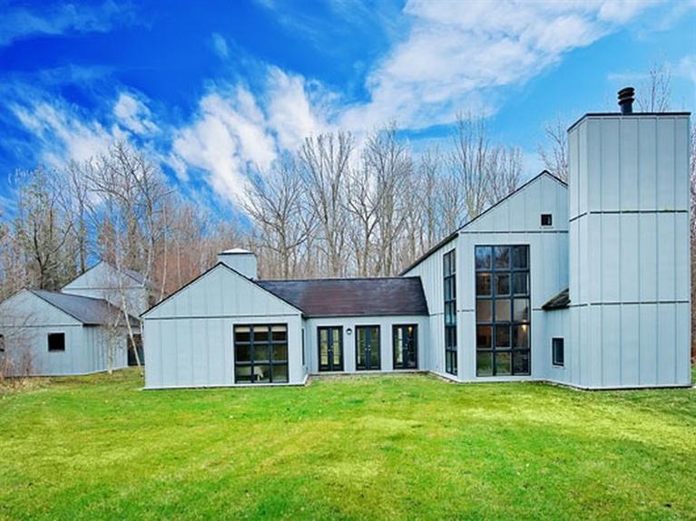 6896 W East Rd, Three Oaks, MI 49128 - photo 1