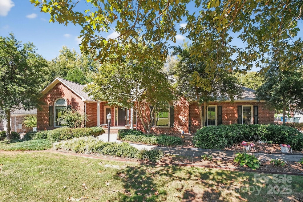 208 Stone Ridge Dr, Salisbury, NC 28146 - photo 1