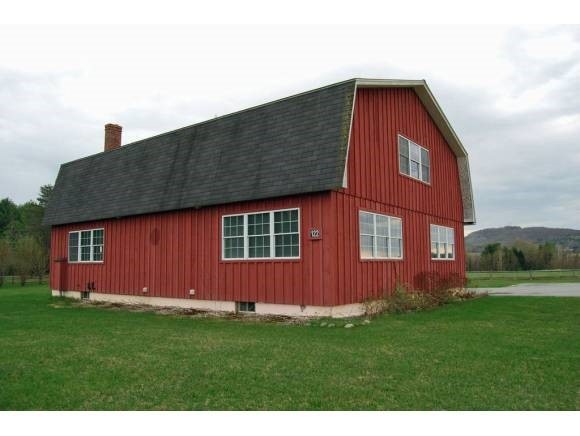 122 W Cobble Hill Rd, Barre, VT 05641 - photo 1