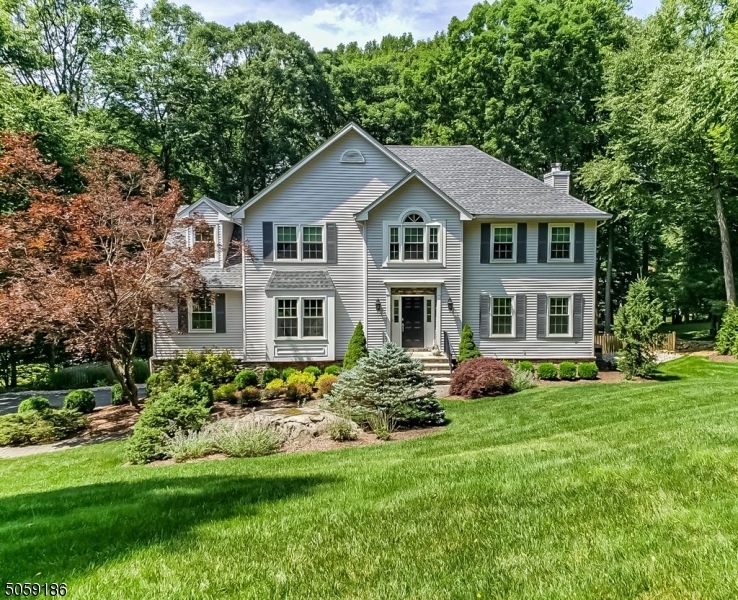 8 Heritage Ct, Randolph, NJ 07869 - photo 1