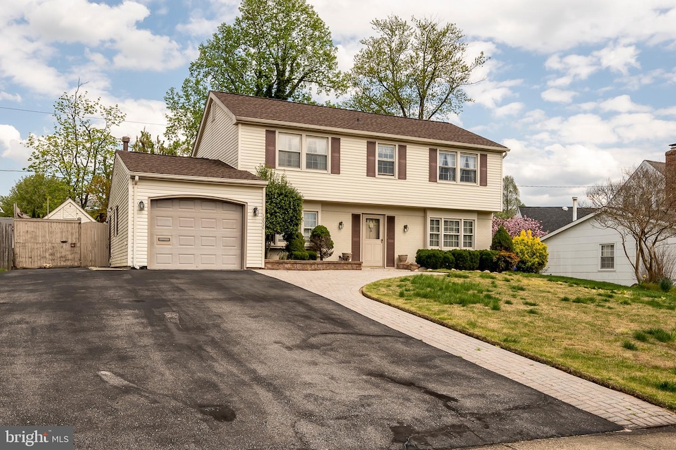 12020 Tulip Grove Dr, Bowie, MD 20715 - photo 1