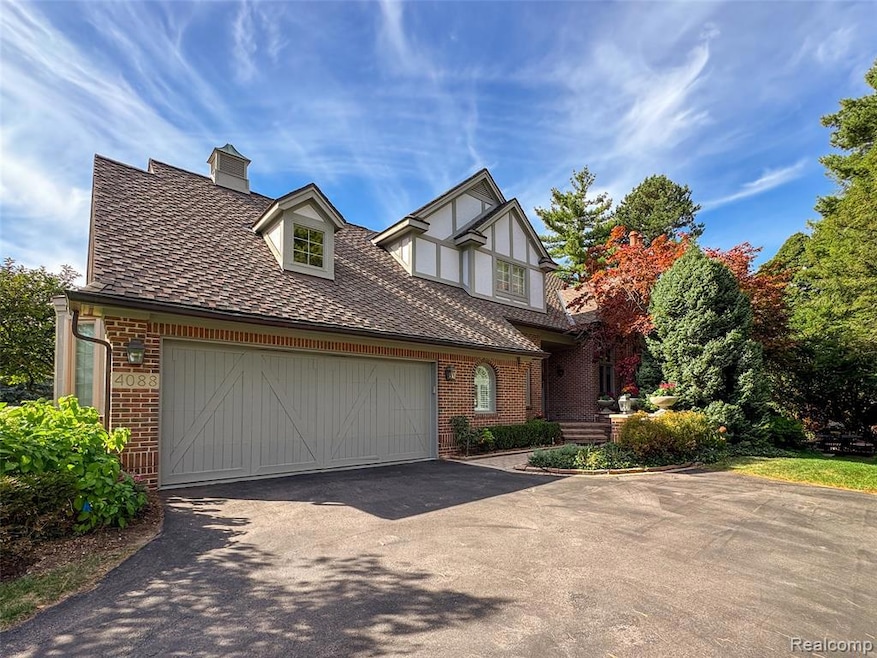 4088 Cranbrook Ct unit 34, Bloomfield Hills, MI 48301 - photo 1