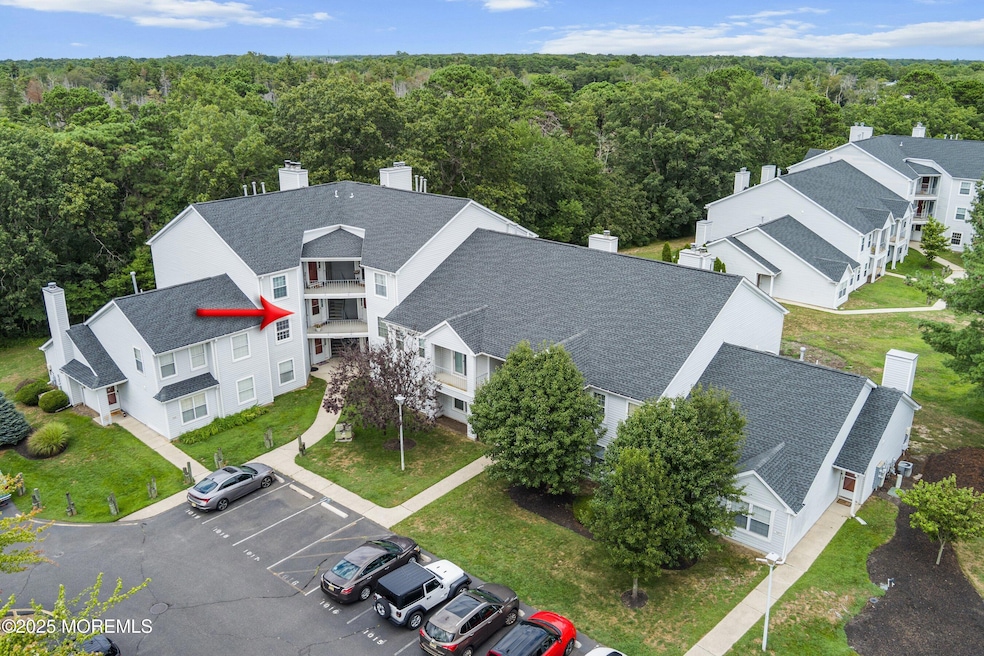 1019 Waters Edge Dr, Toms River, NJ 08753 - photo 1