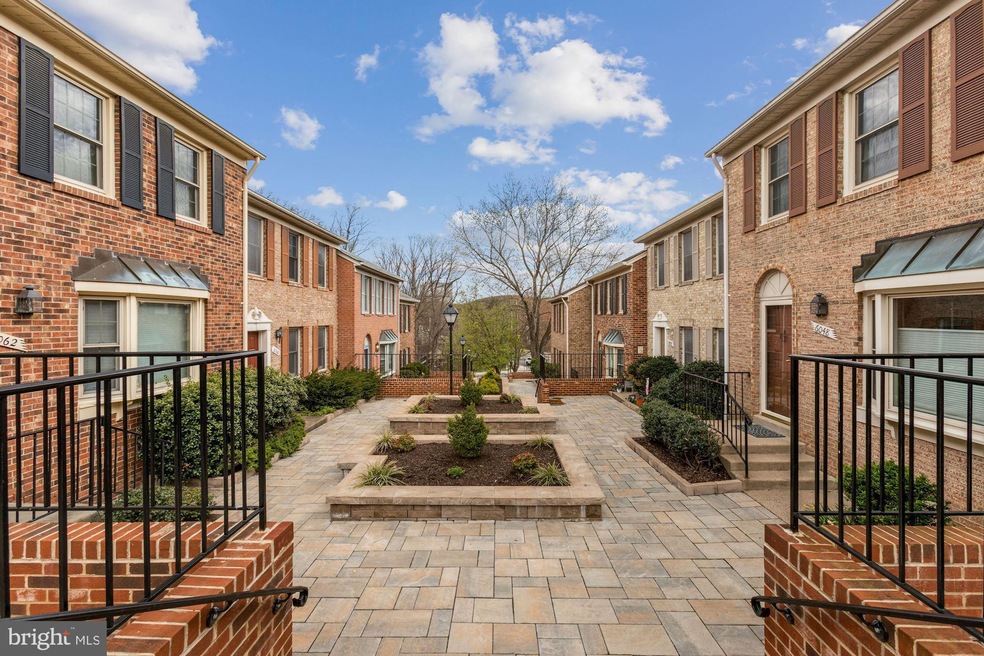 6054 Morgan Ct, Alexandria, VA 22312 - photo 1