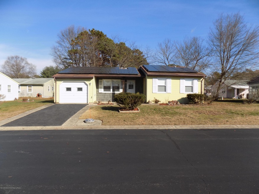 62 S Chestnut Ave unit 72, Whiting, NJ 08759 - photo 1