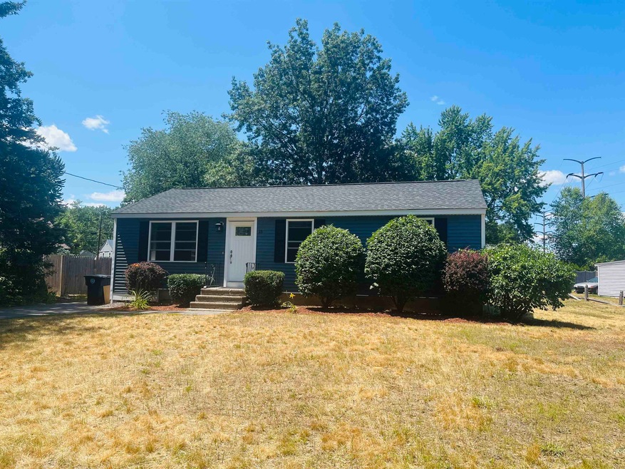 15 Meadowbrook Dr, Nashua, NH 03062 - photo 1