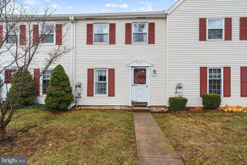 2110 Marshall Ct, Lansdale, PA 19446 - photo 1