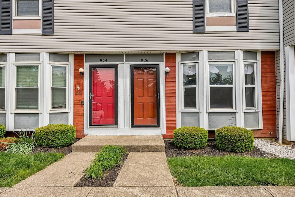 1-web-or-mls-926-worthington-woods-blvd