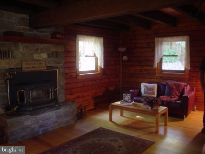 8 Peak Ln, Flint Hill, VA 22627 - photo 1