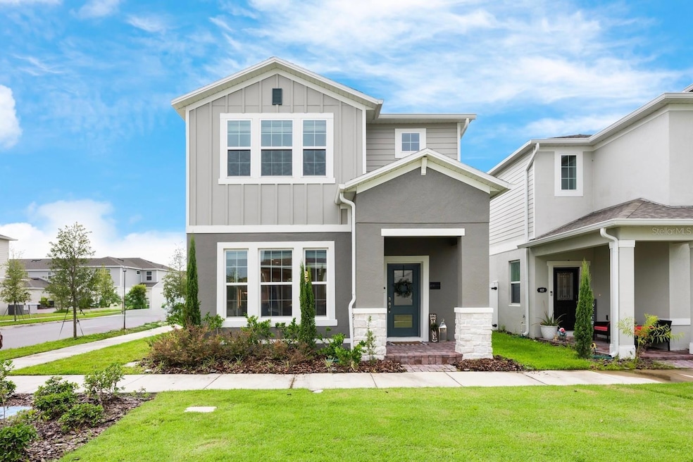 Absolutely adorable and effortlessly stylish – this two story gem in Rivington is everything you have been looking for in a NEWER (2023), low maintenance home!