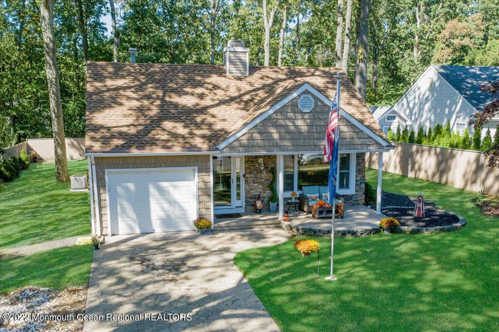 25 Wrangle Brook Rd_1