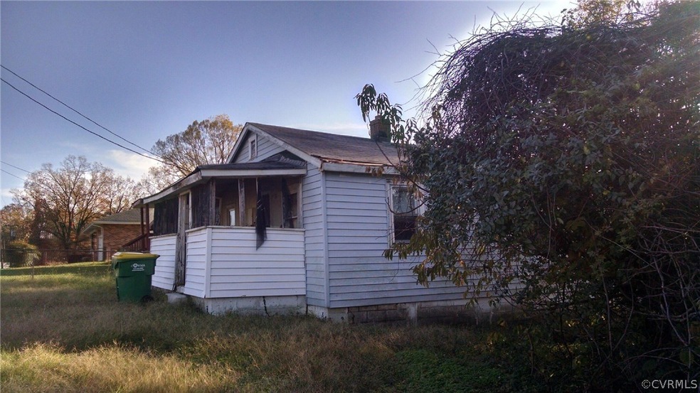 2002 Stewart Ave, Hopewell, VA 23860 - photo 1