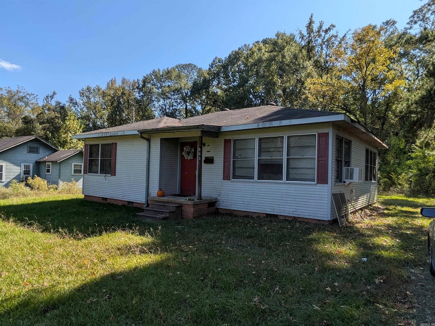 503 Hawkins St, Camden, AR 71701 - photo 1