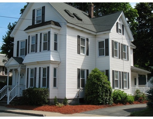 525 Beacon St, Lowell, MA 01850 - photo 1