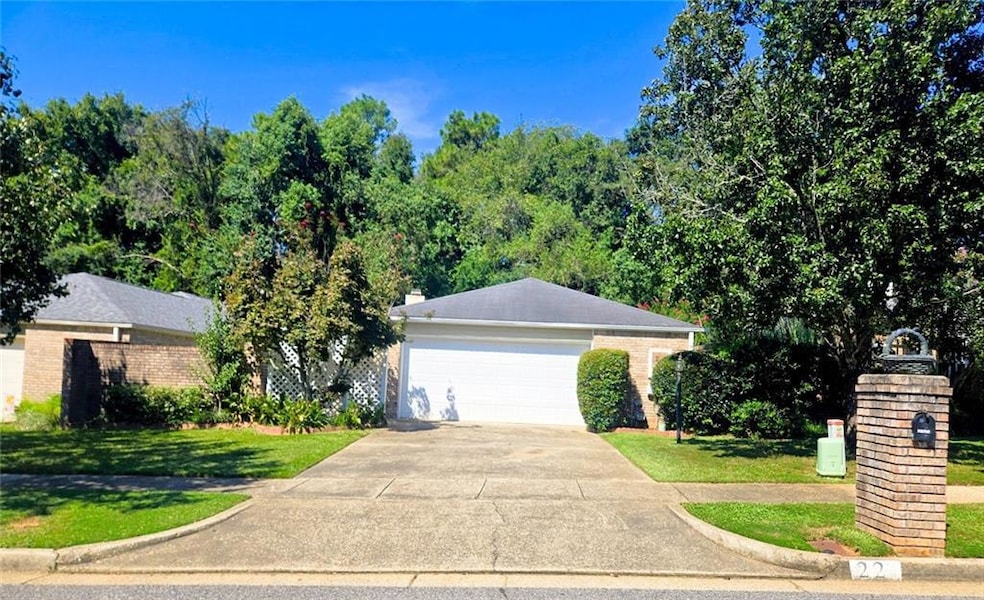 22 Stonebridge Ct, Mobile, AL 36608 - photo 1