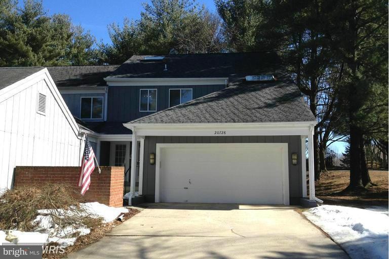 20728 Highland Hall Dr, Montgomery Village, MD 20886 - photo 1