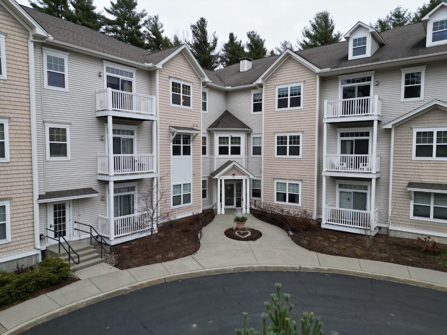 99 Eldredge St unit 212, South Burlington, VT 05403 - photo 1