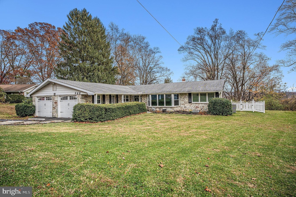 541 Cardinal Dr, Dresher, PA 19025 - photo 1