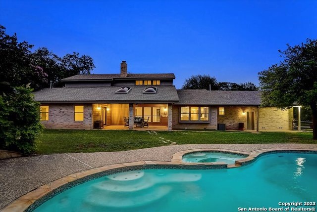 8642 Classic Oaks Ln, San Antonio, TX 78255 - photo 1