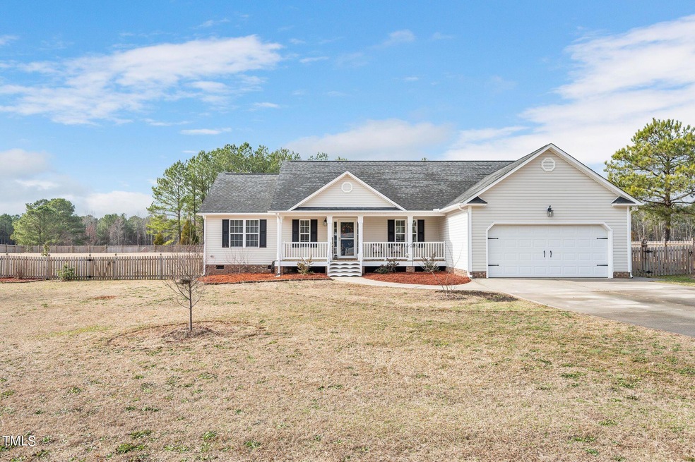 112 Sycamore Court Benson_JRKnowles_Phot