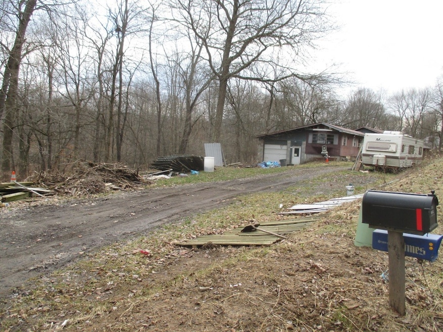 1044 Wallace Run Rd, Darlington, PA 16115 MLS 1641051