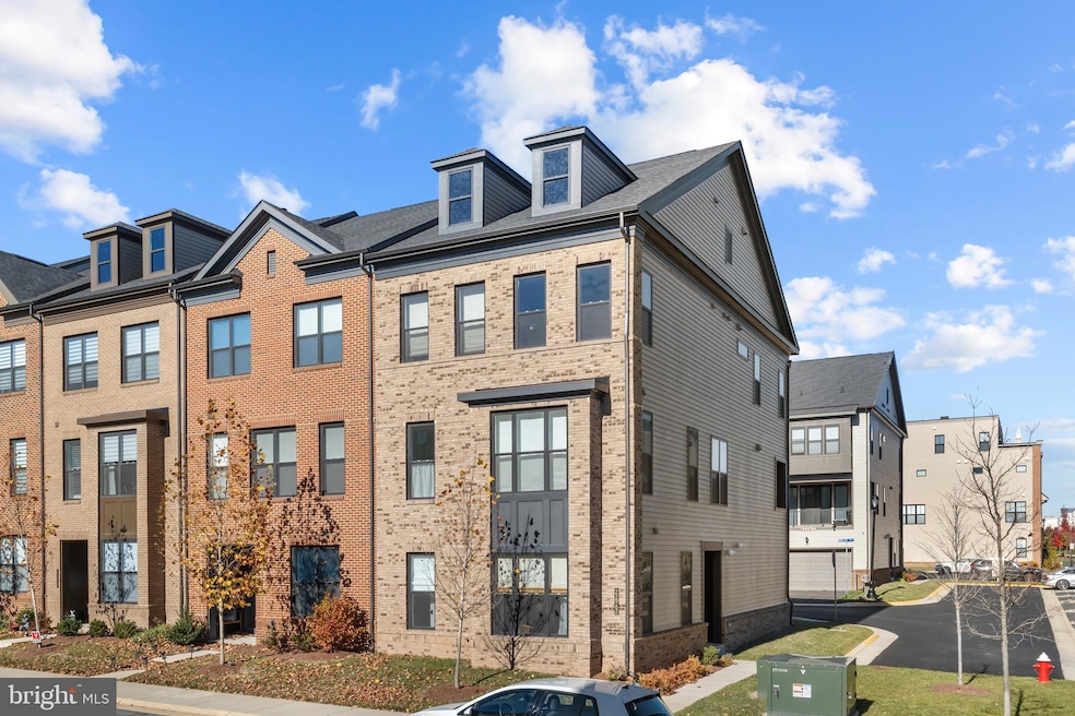 22962 Sullivans Cove Square, Brambleton, VA 20148 - photo 1