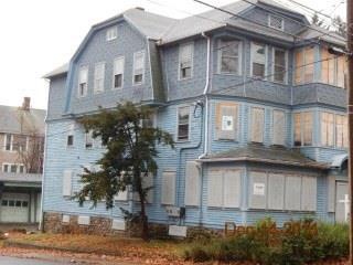 322 Pine St, Waterbury, CT 06704 - photo 1