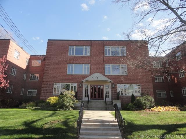 30 Outlook Ave unit 202, West Hartford, CT 06119 - photo 1