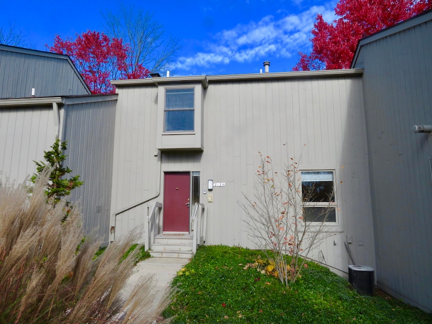 2134 Overlook Ct, Ann Arbor, MI 48103 - photo 1