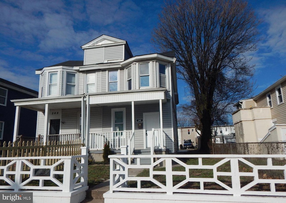 242 Riverview Ave, Dundalk, MD 21222 - photo 1