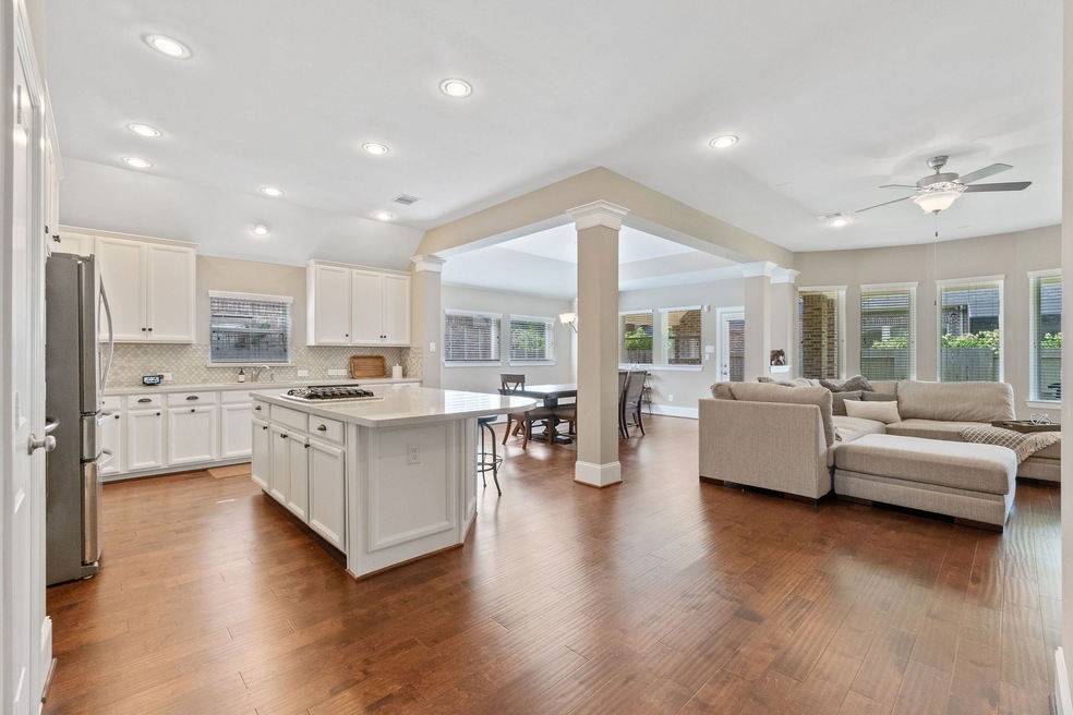 31426 Cypresswood View Ln, Spring, TX 77373 - photo 1