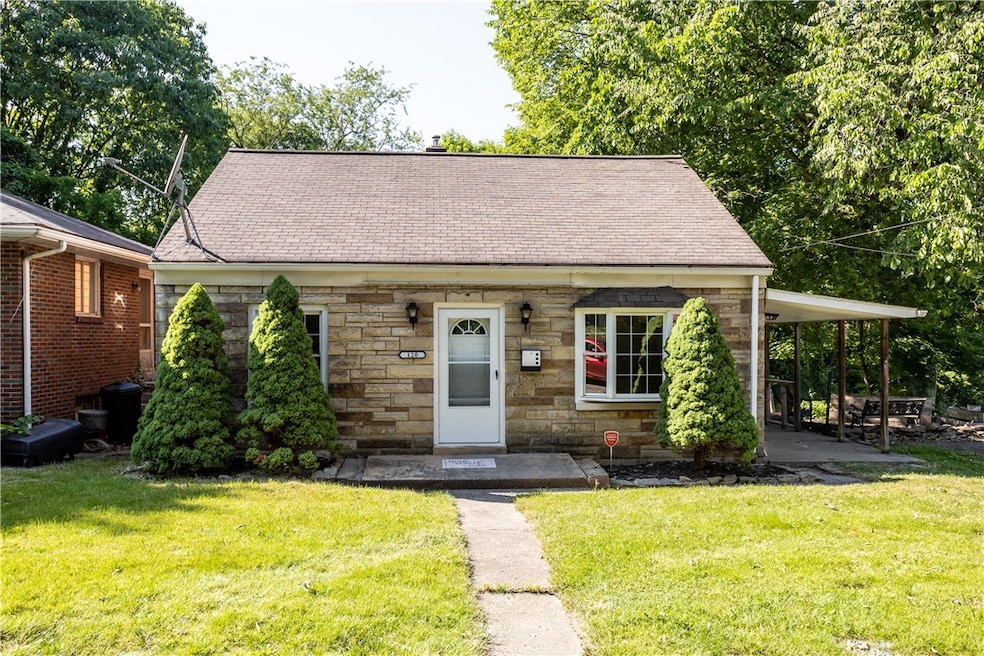 120 Shaw St, Aliquippa, PA 15001 - photo 1