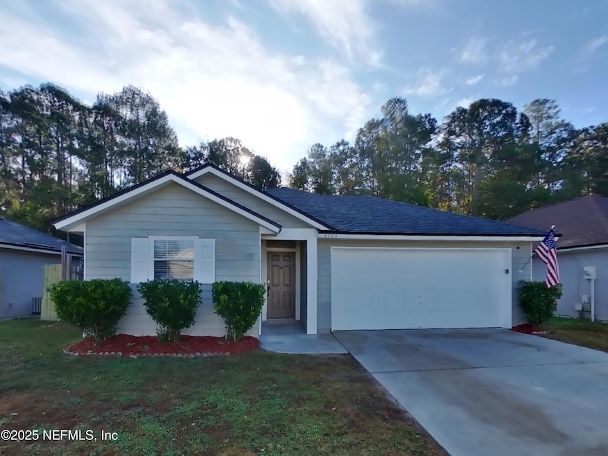 4303 Hanging Moss Dr, Orange Park, FL 32073 - photo 1