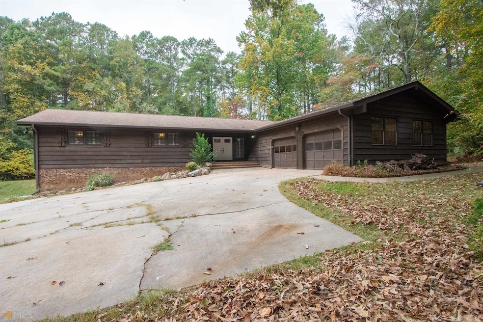 5848 Old Stone Mountain Rd, Stone Mountain, GA 30087 - photo 1