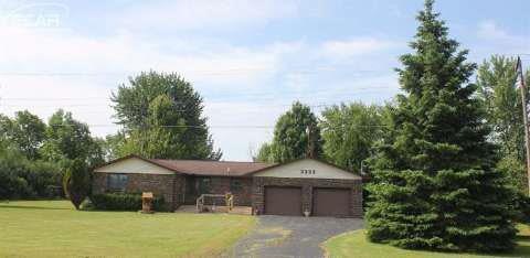 3339 W Mount Morris Rd, Mount Morris, MI 48458 - photo 1