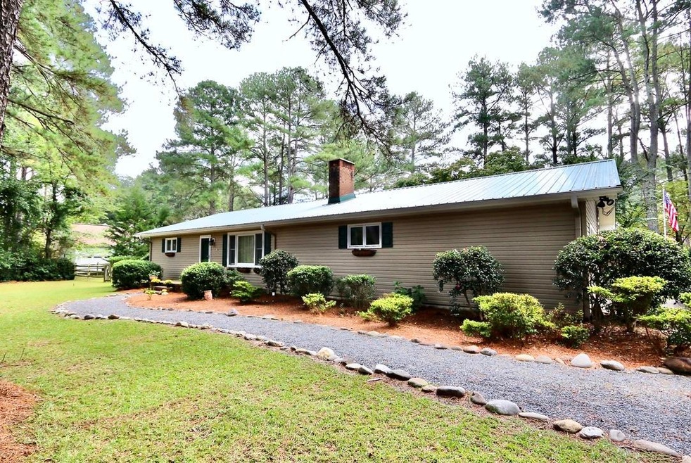 1165 Ray's Bridge Rd
