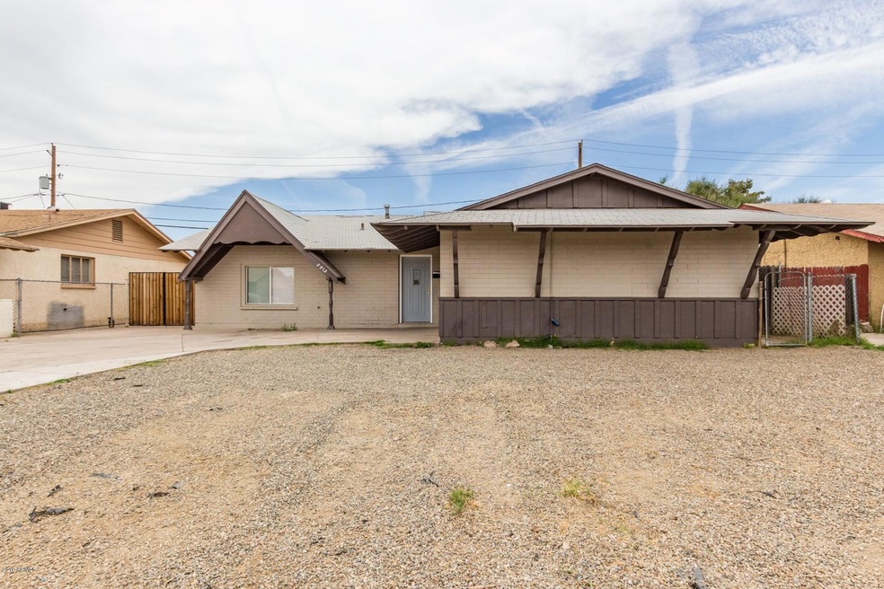 2912 N 54th Ln, Phoenix, AZ 85031 - photo 1